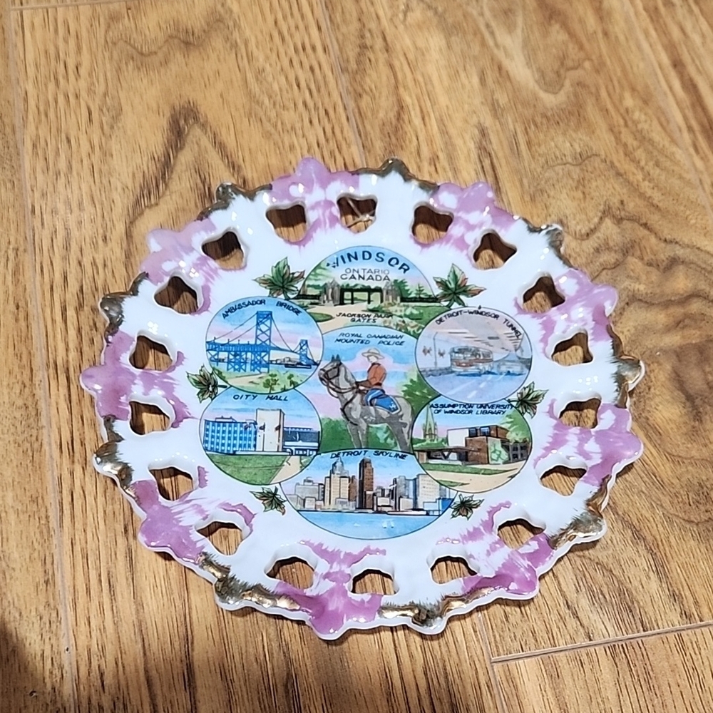 Windsor Canada Souvenir Plate